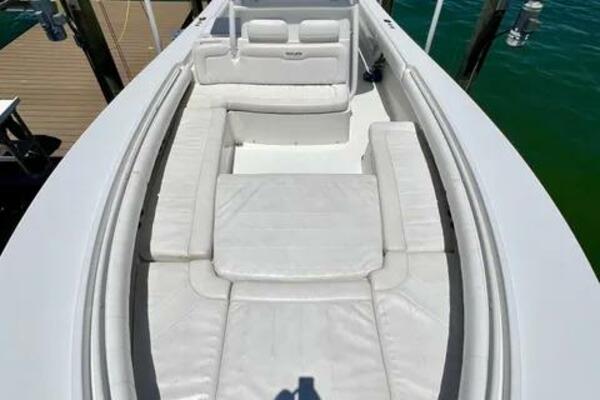 33ft Regulator Yacht For Sale