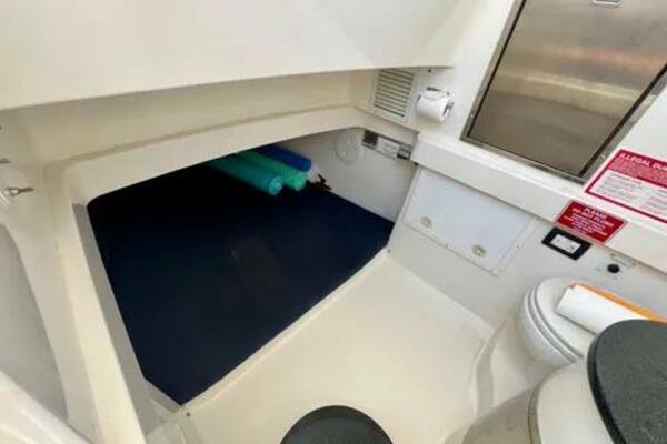 33ft Regulator Yacht For Sale