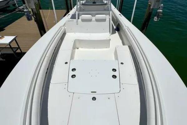 33ft Regulator Yacht For Sale