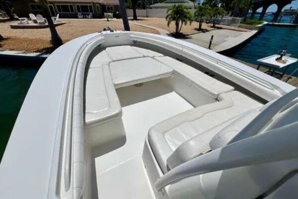 33ft Regulator Yacht For Sale