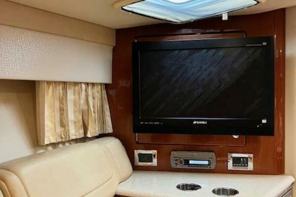 Office Space 35ft Formula Yacht For Sale