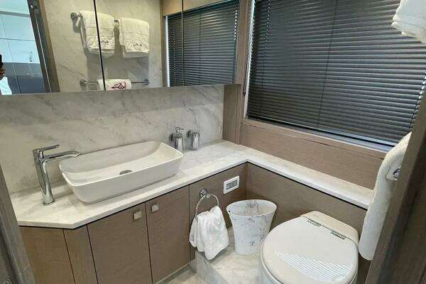 Sunseeker 74 Sport Yacht Yacht For Sale