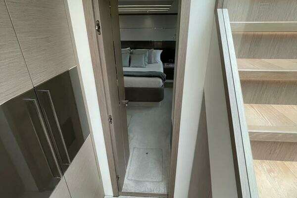 Sunseeker 74 Sport Yacht Yacht For Sale