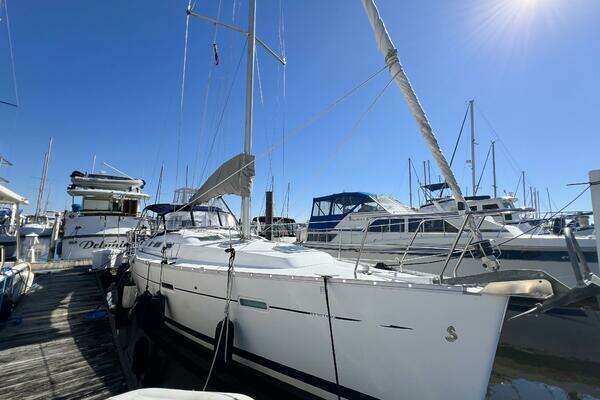 Photo of the 2007 Beneteau 373 "INDIGO"
