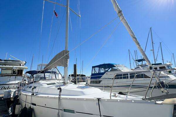 Photo of the 2007 Beneteau 373 "INDIGO"