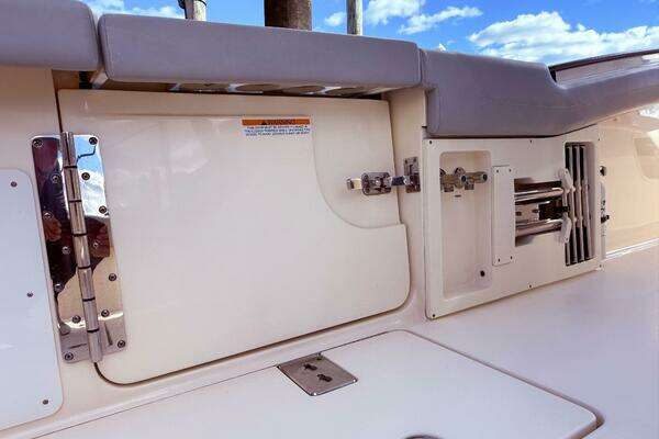 Scout 355 LXF Yacht For Sale