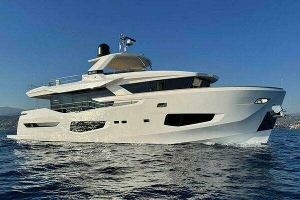 85-ft-Numarine-2021-Numarine 26XP-MAORIA Imperia  Italy  yacht for sale