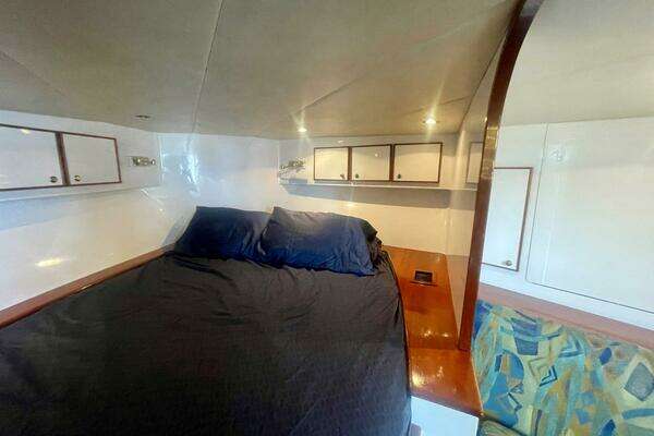 Custom Carolina 40 DeSanti Yacht For Sale