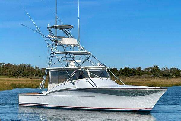 2005 Custom Carolina 40