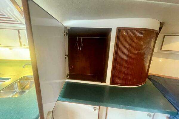 Custom Carolina 40 DeSanti Yacht For Sale