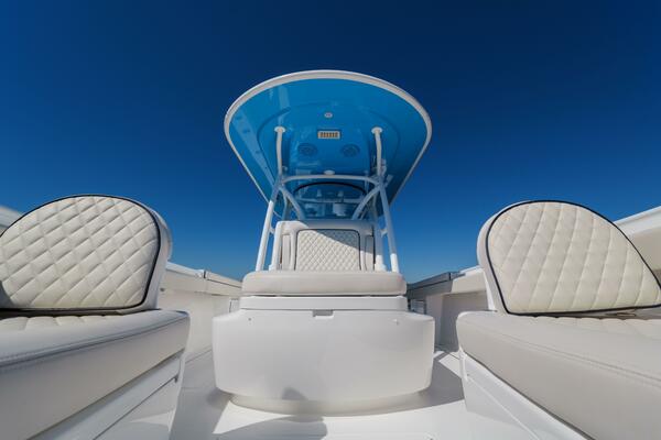 Bow with Forward Seating