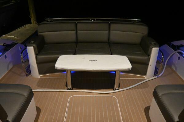 Present Tense 46ft Tiara Yachts Yacht For Sale