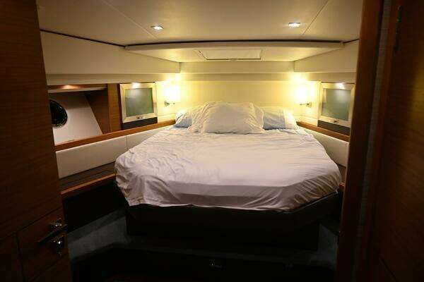 Tiara Yachts 44 Coupe Yacht For Sale