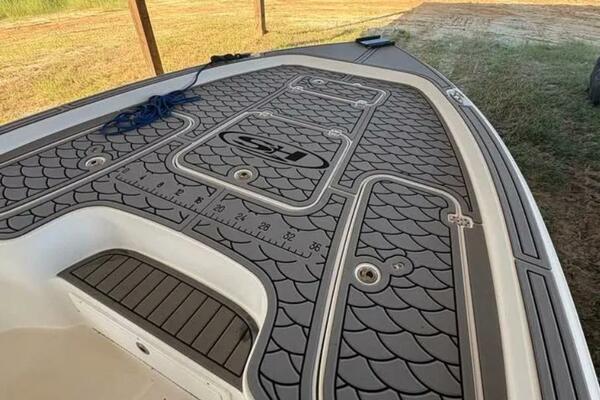 25ft Sea Hunt Yacht For Sale