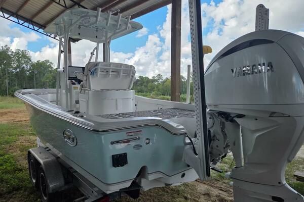 25ft Sea Hunt Yacht For Sale