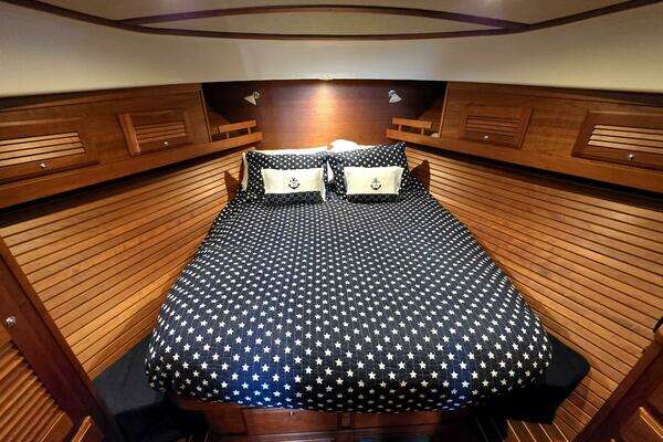 Sabre 42 Salon Express Yacht For Sale