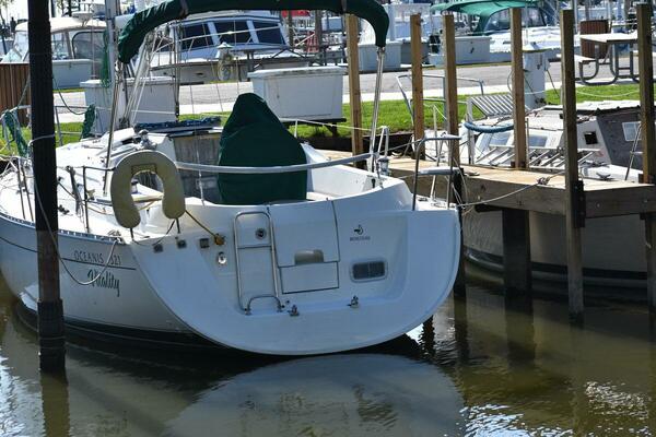 Vitality 32ft Beneteau Yacht For Sale