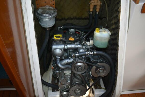 Vitality 32ft Beneteau Yacht For Sale