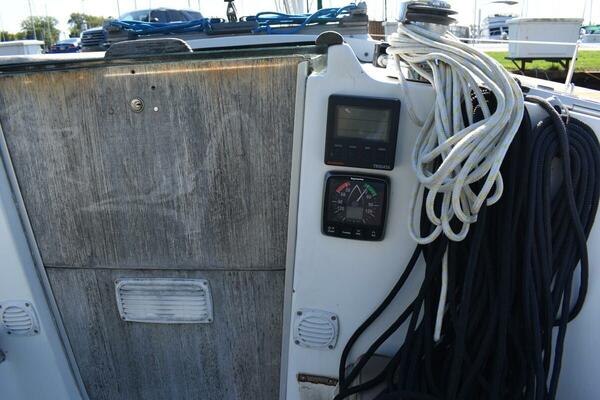 Vitality 32ft Beneteau Yacht For Sale