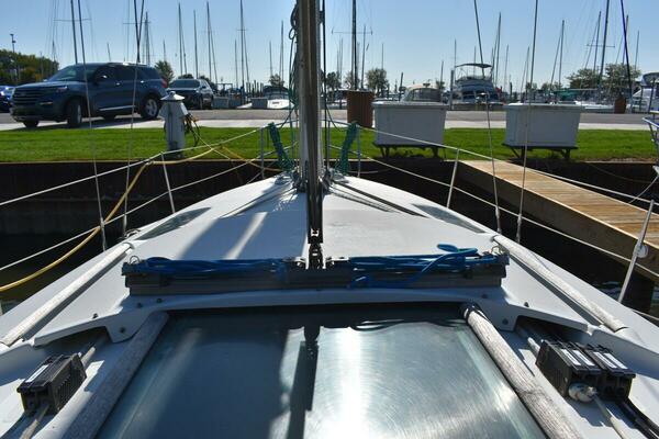 Vitality 32ft Beneteau Yacht For Sale