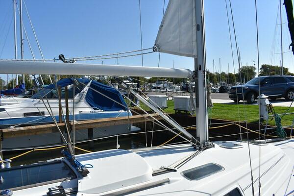 Vitality 32ft Beneteau Yacht For Sale