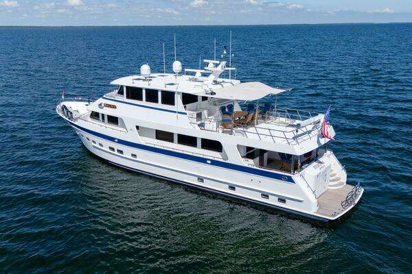 86-ft-Outer Reef Yachts-2017-860 Deluxbridge Motoryacht-Insignia-Key Largo Florida United States yacht for sale