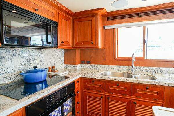 Outer Reef Yachts 860 Deluxbridge Motoryacht Yacht For Sale