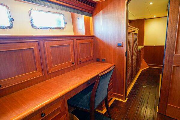 Outer Reef Yachts 860 Deluxbridge Motoryacht Yacht For Sale