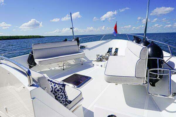 Outer Reef Yachts 860 Deluxbridge Motoryacht Yacht For Sale