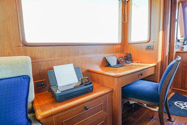 Outer Reef Yachts 860 Deluxbridge Motoryacht Yacht For Sale