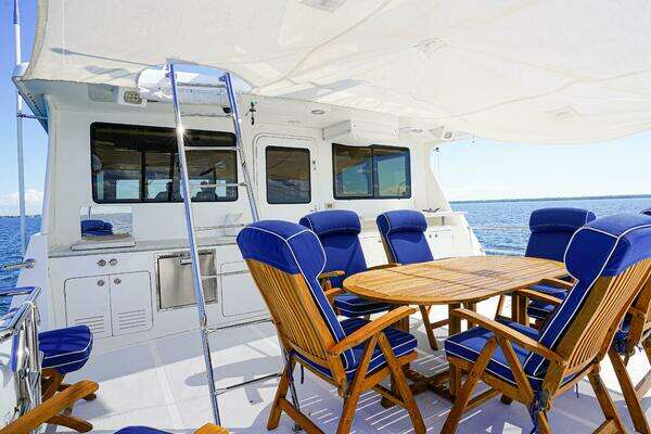 Outer Reef Yachts 860 Deluxbridge Motoryacht Yacht For Sale