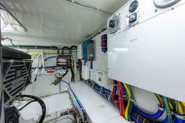 Hatteras GT 54 Yacht For Sale