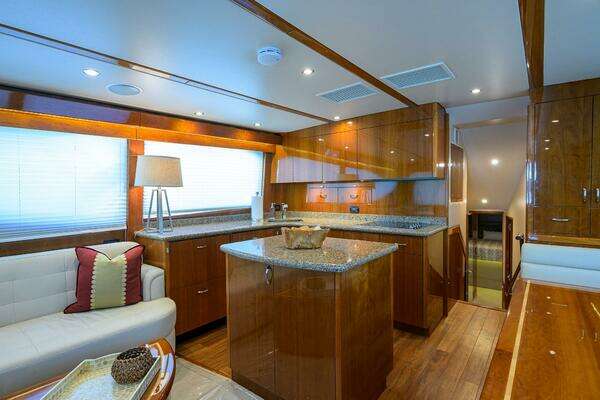 Hatteras GT 54 Yacht For Sale