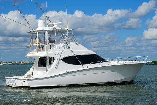 Hatteras GT 54 Yacht For Sale