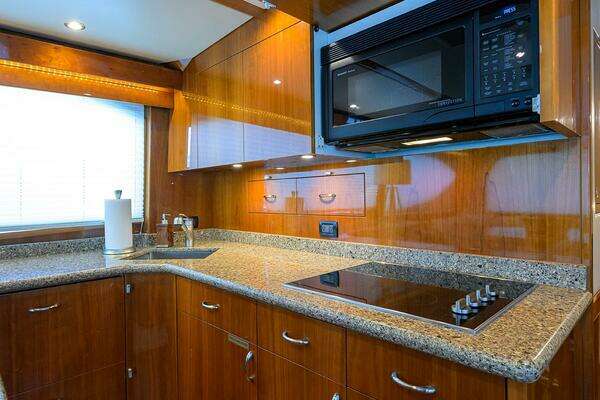 Hatteras GT 54 Yacht For Sale