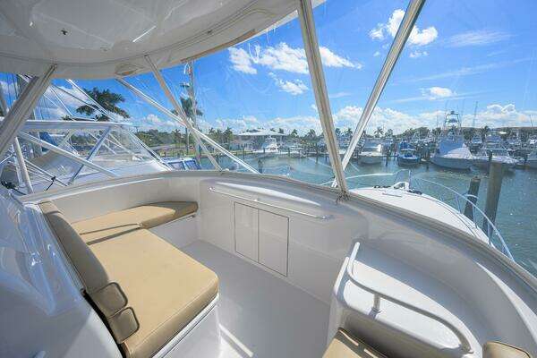 Hatteras GT 54 Yacht For Sale