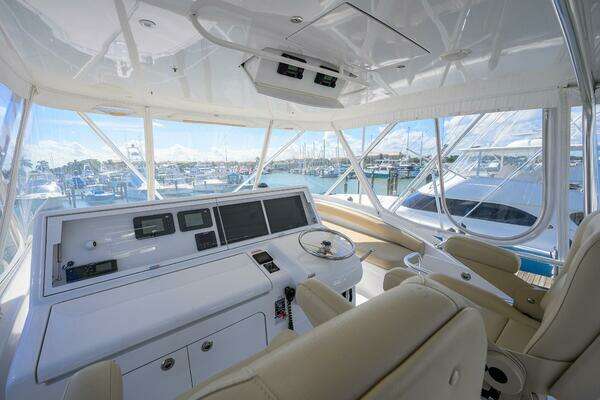 Hatteras GT 54 Yacht For Sale