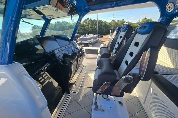 48ft HCB Yacht For Sale