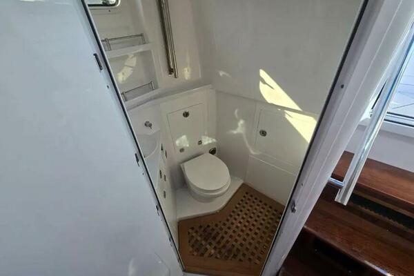 48ft HCB Yacht For Sale