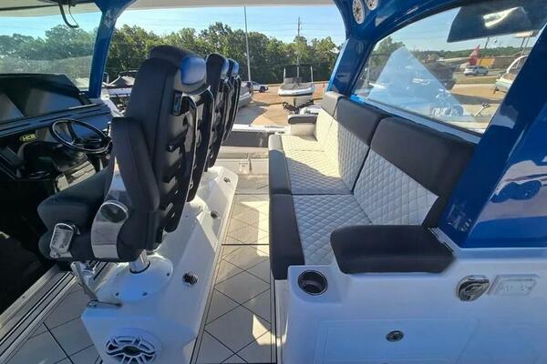 48ft HCB Yacht For Sale