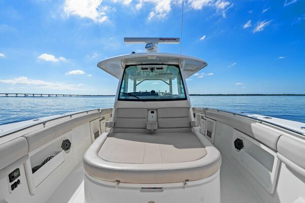 2019 Boston Whaler 380 Outrage 'Lima Kilo' - Sun Pads