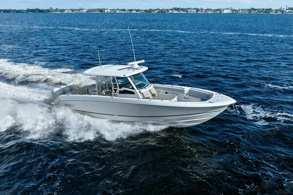 2019 Boston Whaler 380 Outrage 'Lima Kilo' - Profile Starboard 