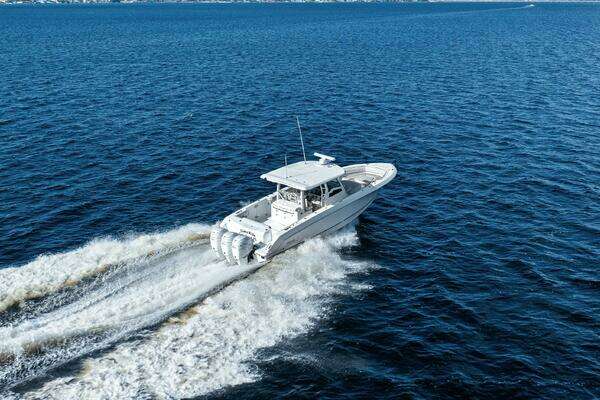 Boston Whaler 380 Outrage Yacht For Sale