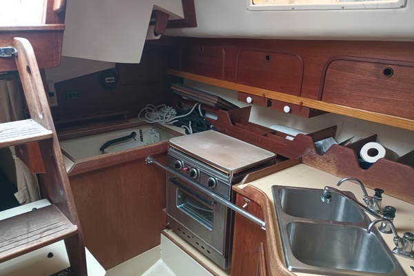 Photo of the 1986 CAL 