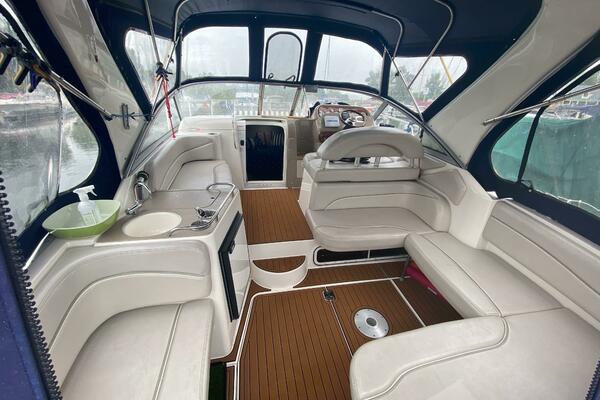 33ft Larson Yacht For Sale