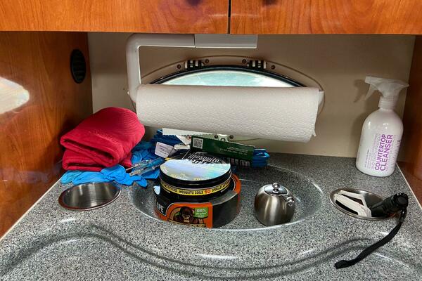 33ft Larson Yacht For Sale