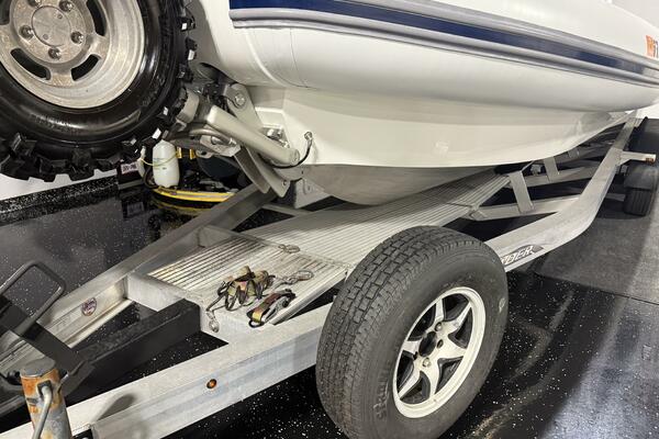 7 5M Hydrasol RIB 24ft Sealegs Yacht For Sale