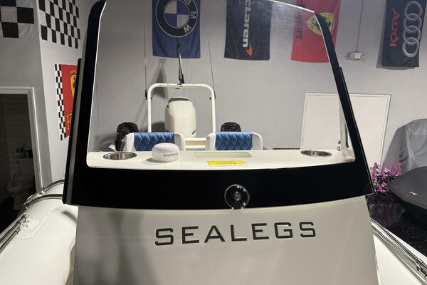 7 5M Hydrasol RIB 24ft Sealegs Yacht For Sale