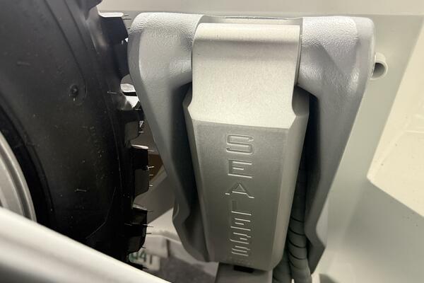 7 5M Hydrasol RIB 24ft Sealegs Yacht For Sale