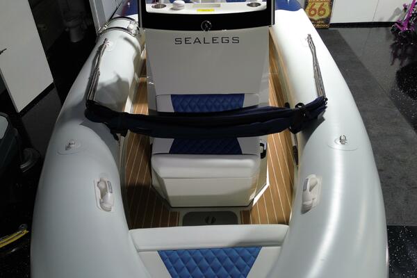 7 5M Hydrasol RIB 24ft Sealegs Yacht For Sale